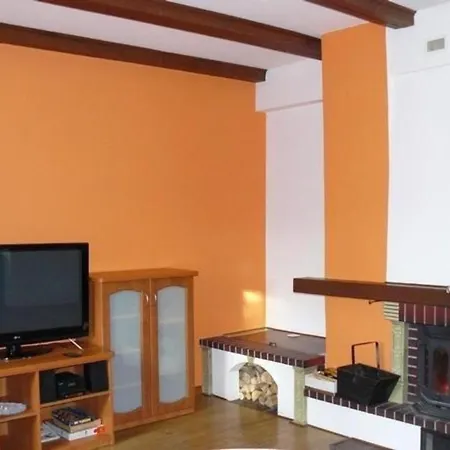 In Kawczyn Mit Kleiner Terrasse Nyaraló *