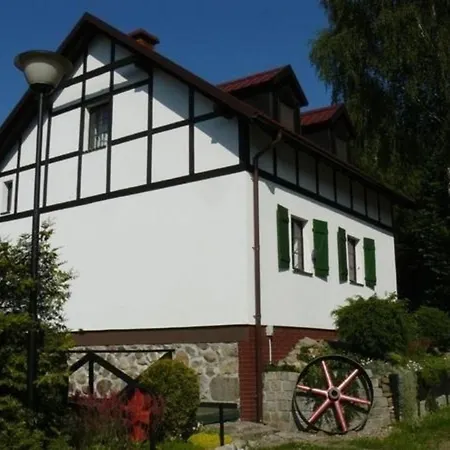 In Kawczyn Mit Kleiner Terrasse Nyaraló Miastko